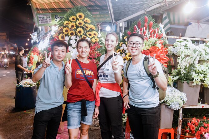 Saigon After Dark Night Tour by Scooter + 7 tastings - Nguyen Thien Thuat and the street-food side of the tour