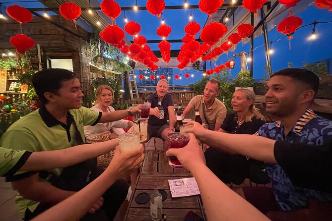 Saigon Night Street Food and Craft Beer Tour by Vespa Scooter - Craft beer at the bar