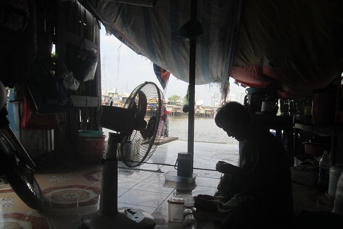 Saigon Slum tour, Chillspots tour by scooter | Female driver - Riding through Ho Chi Minh City’s contrasts