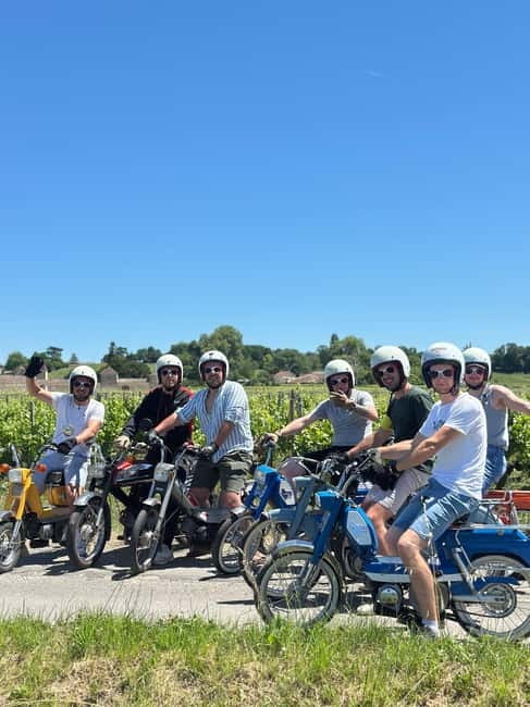 Saint-Emilion: Vintage moped rides and tours - The human side of the ride