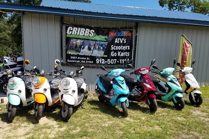 Savannah Scooter and Trike Rental with Helmet - A self-guided way to see Savannah