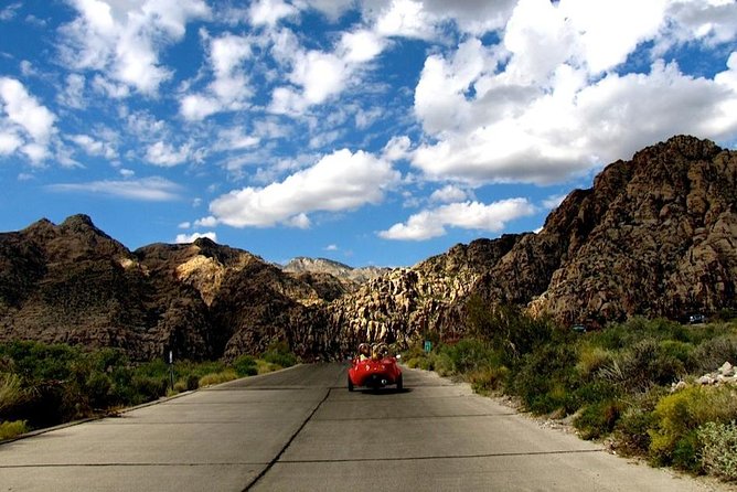 Scooter Car Tour of Red Rock Canyon with Transport from Las Vegas - What the guides add to the ride
