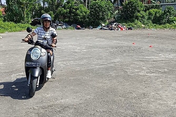Scooter Lesson in Ubud - The Ubud practice portion