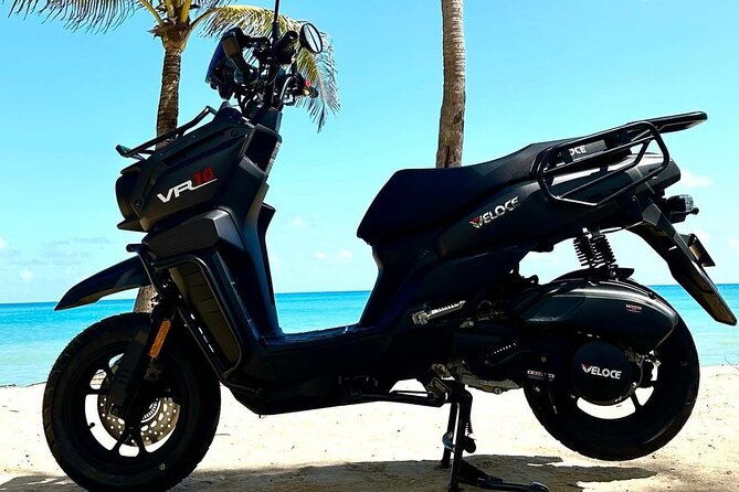 Scooter Rental San Juan Puerto Rico - Seaside food in Piñones