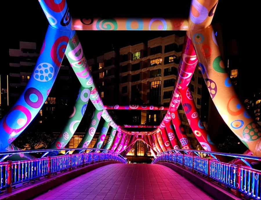 Secrets of Singapore Kick Scooter Tour with Dinner - From the river to the Civic District and Beach Road