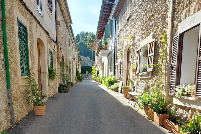 Self Guided E Scooter Brunch Tour in Mallorca Countryside - The route through Mallorca’s quieter side