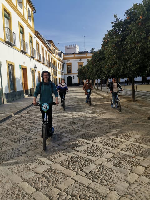 Seville: Electric Kickscooter Tour by night - Key points at a glance
