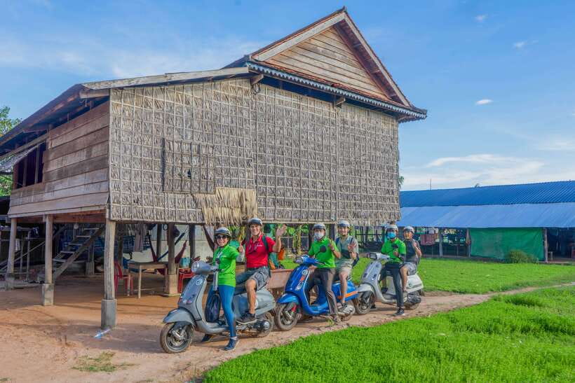 Siem Reap Countryside Sunset Vespa Tour or Tuk Tuk - Chreav Market and the food behind the scenery