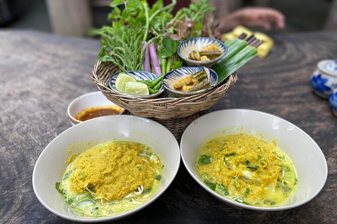 Siem Reap: Evening Foodie Vespa Tour / Tuk Tuk Available - Street 60 brings the most adventurous food