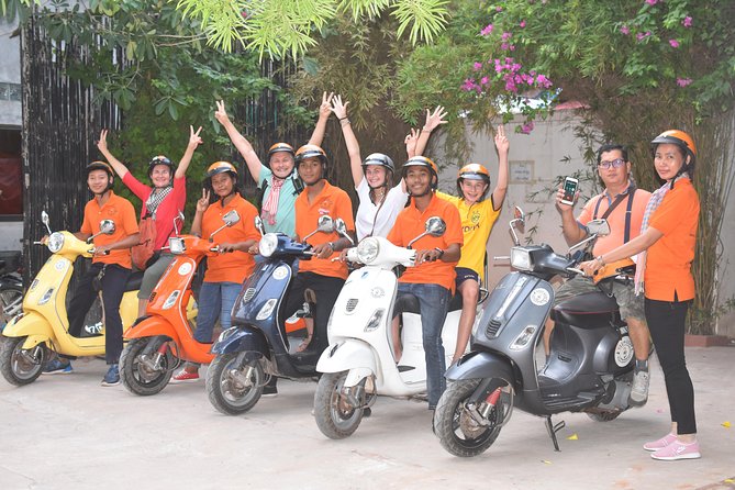 Siem Reap Food Tour by Vespa - Why a Vespa is a smart way to see Siem Reap at night