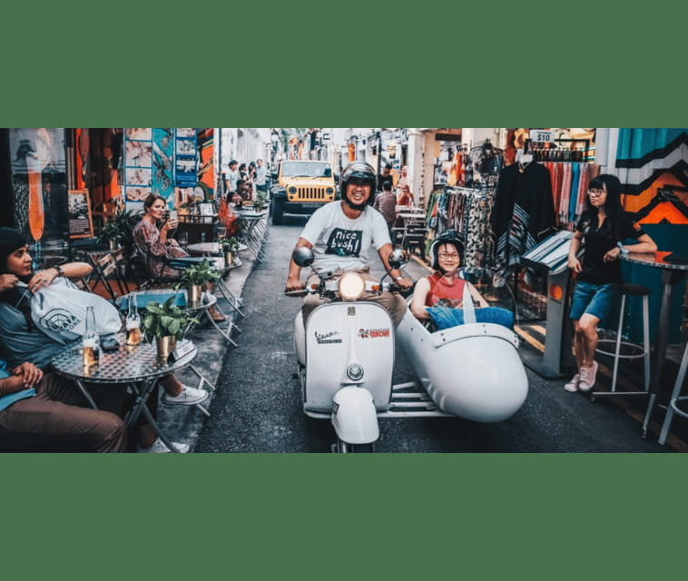 Singapore: Kampong Glam & Civic District Vespa Sidecar Ride - Haji Lane, Bussorah Mall, and Sultan Mosque