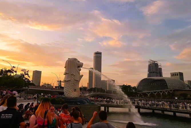 Singapore: Sunset Kick Scooter Tour - From Little India to two unusual temples