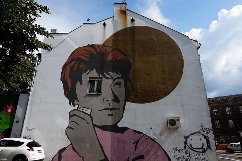 Street Art E Scooter tour - Who should book this experience?
