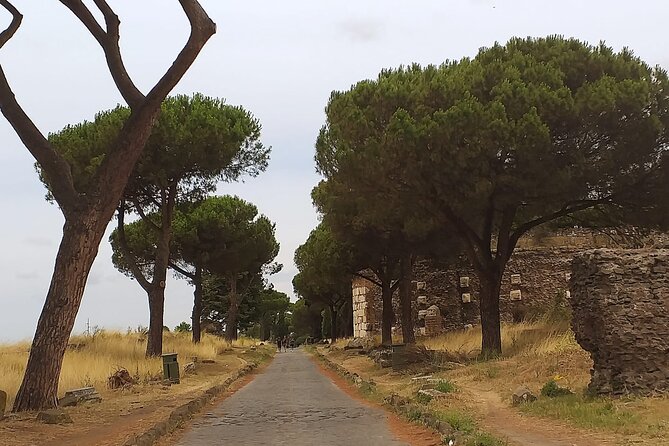 Surroundings of Rome on Vespa - Tivoli: fountains, ruins, and a choice of gardens