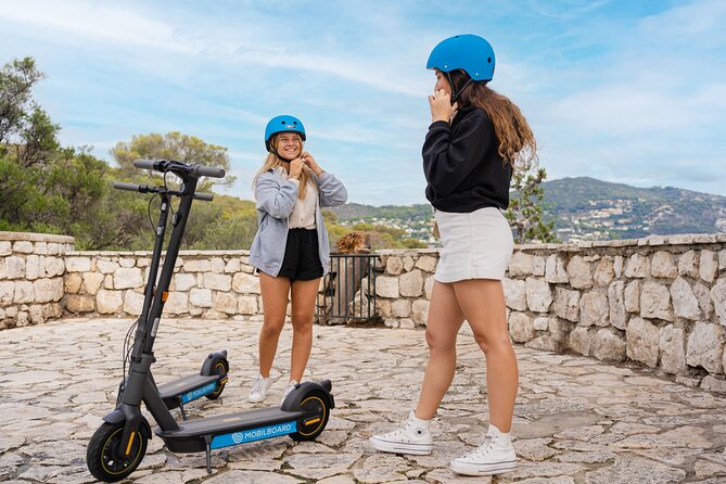 The essentials of Nice by electric scooter 1H30 - The marina and Garibaldi Square