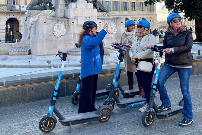 The essentials of Nice by electric scooter 1H30 - Cours Saleya and the taste of Nice