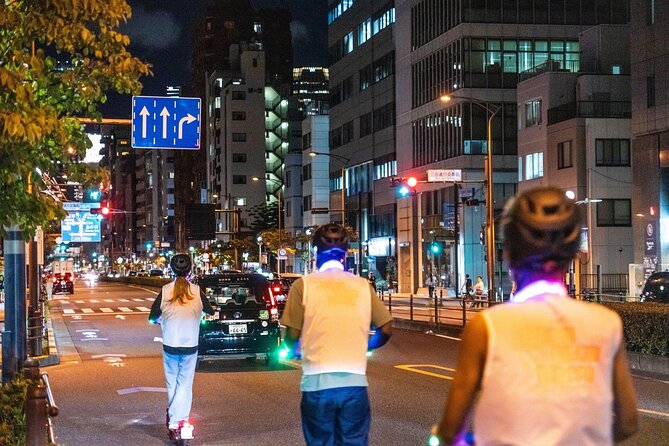 Tokyo: E-scooter Experience in Shibuya with Iconic Photos - Photos, guide support, and the ride itself
