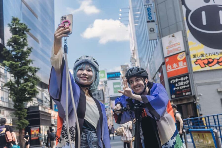 Tokyo: Ninja E-Scooter Tour with English Speaking Guide - The Tokyo Metropolitan Government Building stop