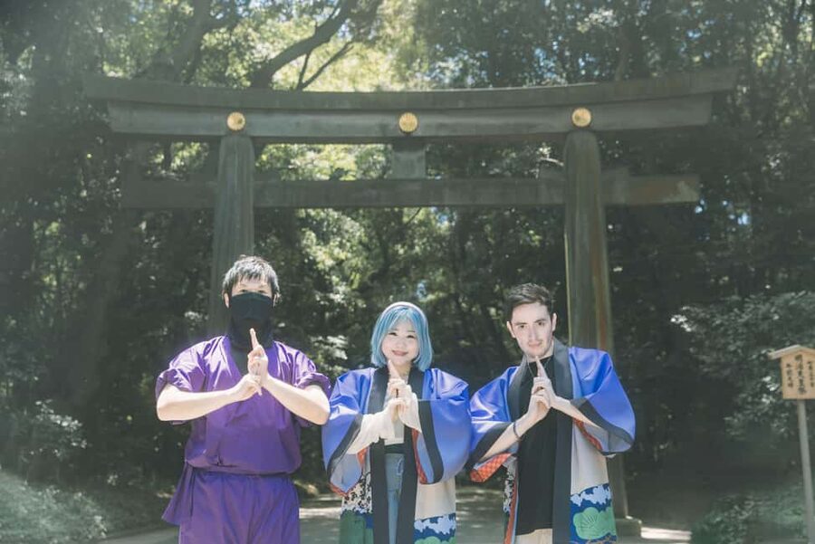 Tokyo: Ninja E-Scooter Tour with English Speaking Guide - Hanazono Shrine and a quieter side of Shinjuku