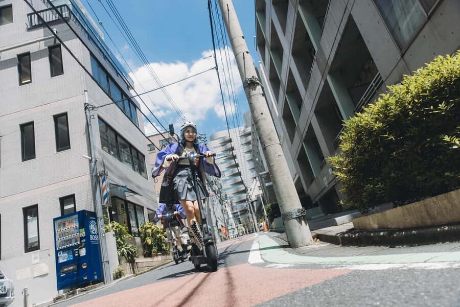 Tokyo: Ninja E-Scooter Tour with English Speaking Guide - Meeting beneath the Godzilla Head