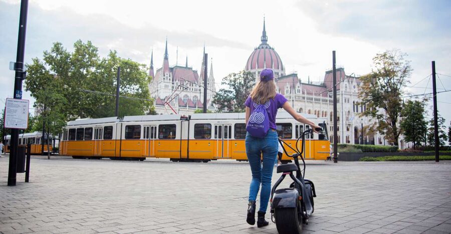 Top sights of Pest downtown on e-scooters incl. Parliament - St. Stephen’s Basilica and the Budapest Eye