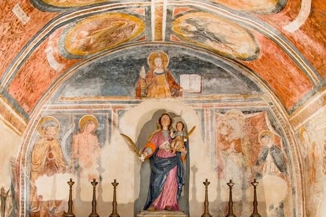 Tour "Masseta" by scooter from Marina di Camerota - Pausing at the Madonna of Via Spodicella