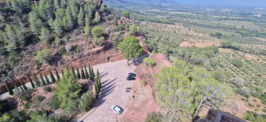 Tour scooter 125 guided Cambrils to red hills 2h with pickup - Should you book this Cambrils and Salou scooter tour?