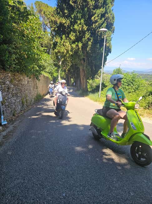 Tuscany: Vespa Tour with Traditional Lunch - Practical details that can make the day better
