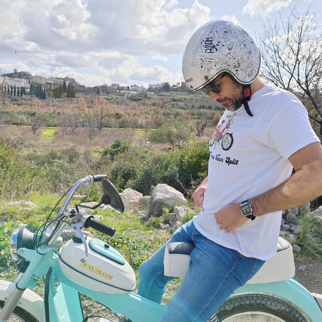 Unique vintage Tomos moped tour Split - Back to the '80s - Meštrović Gallery and the slopes of Marjan
