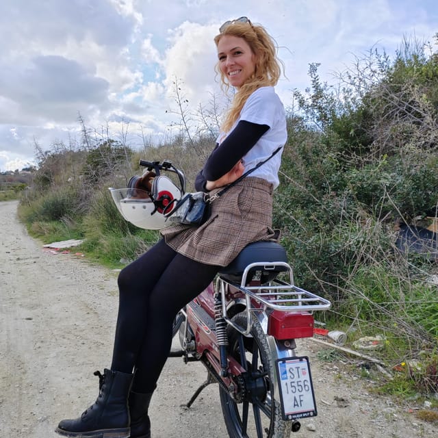 Unique vintage Tomos moped tour Split - Back to the '80s - Coffee, Guuc juice, and the human side of the tour