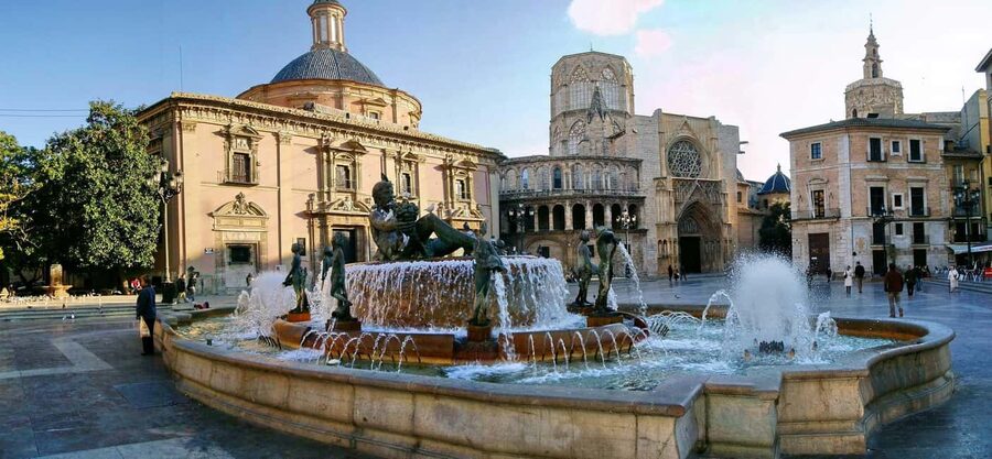 Valencia: 2-Hour Electric Scooter Rental - Reaching the City of Arts and Sciences