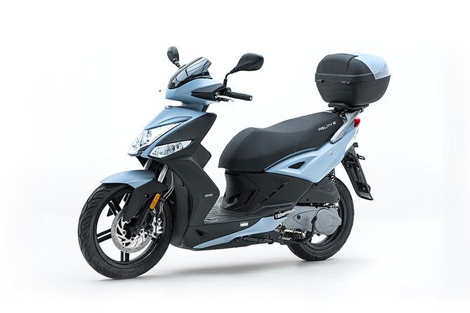 Vespa and Scooter Rental in Lucca - Riding Beyond Lucca’s City Walls