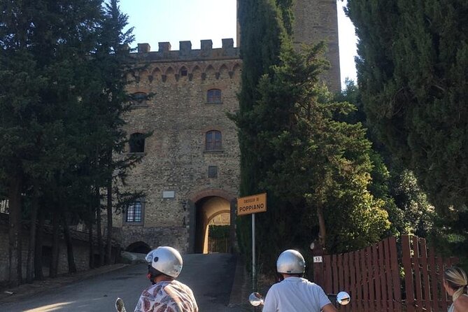 Vespa Elettrica 70 (125) Rental for the Full Day in Florence - Battery range is the key question