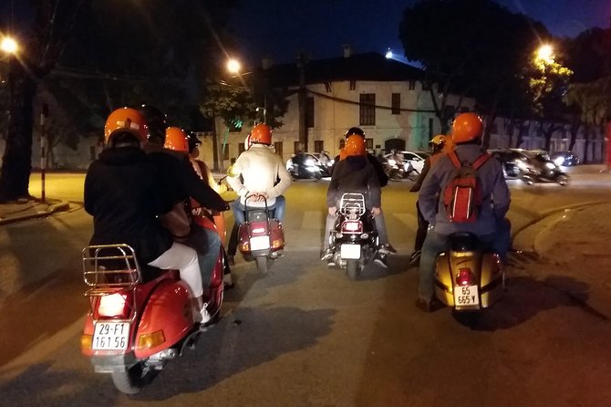 Vespa Food Tour Hanoi After Dark 3.5 hrs_TOP SERVICE, MAX VALUE - Pho Cuon at Ngũ Xã and Trúc Bạch Lake