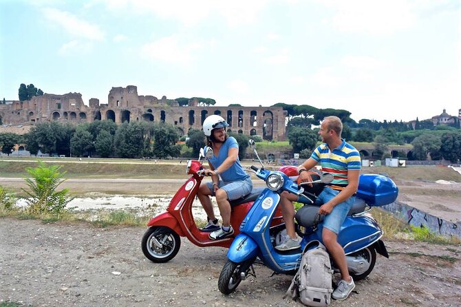 Vespa Primavera 125 cc Rental at Rome 24 ore - Equipment, insurance, and the €350 deposit