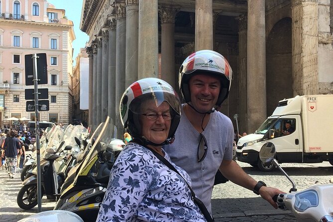 Vespa Primavera 125 cc Rental at Rome 24 ore - Who should rent this Vespa?