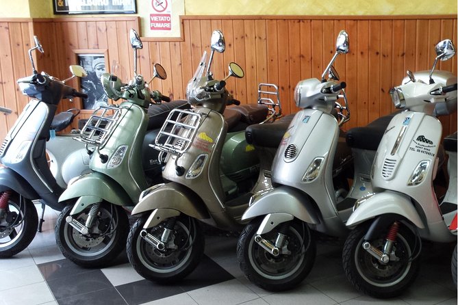 Vespa Rental in Rome 24 hours - The Colosseum and ancient Rome