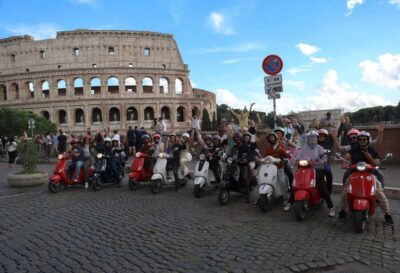 Vespa Rome Photography Tour by Local