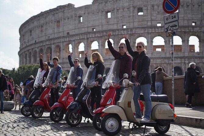 Vespa Scooter Tour in Rome with RomeIsMyLove Pro Photo Team - The Mouth of Truth and Piazza Venezia