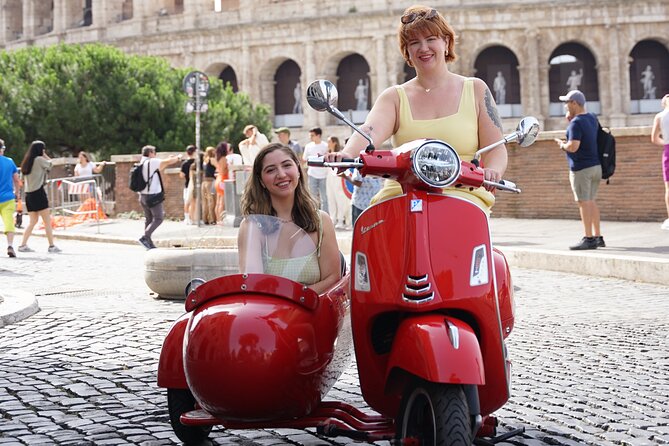 Vespa Sidecar Tour in Rome - Piazza del Popolo from the road