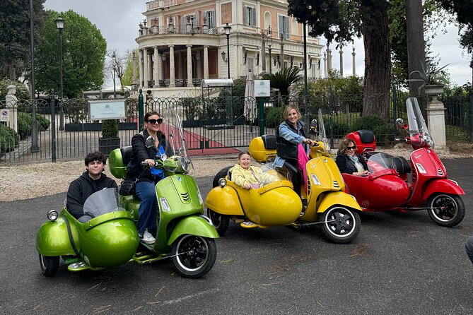 Vespa Sidecar Tour in Rome - Vatican City without the museum crowds