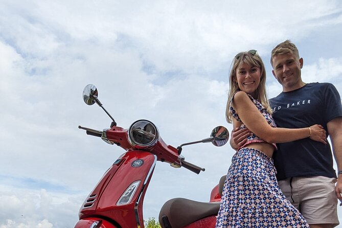 Vespa tour adventure on the lake - The license issue deserves serious attention