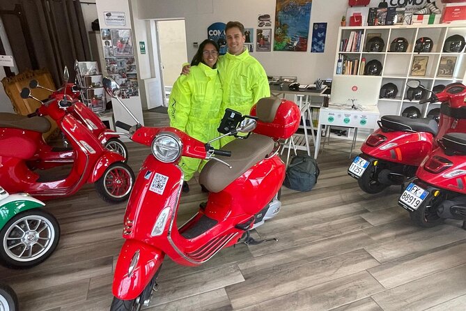 Vespa tour adventure on the lake - Who will enjoy this ride most