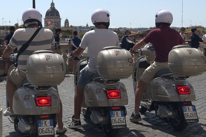 Vespa Tour Highlights of Rome - Ancient markets and the Imperial Forums