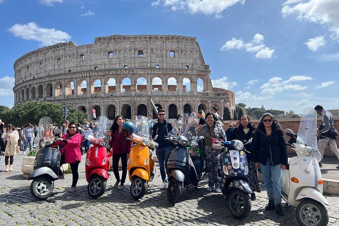 Vespa Tour in Rome with Pick up and Drop off - Piazza Venezia and the monument to unified Italy