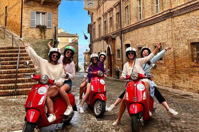 Vespa tour with written guide of Marche Riviera del Conero - The written guide changes the experience