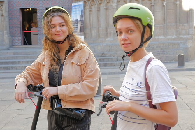 Welcome to Barcelona Segway and eScooter Tour - Arc de Triomf, Barcelona’s best photo pause