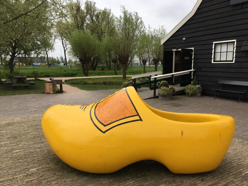 Zaanse Schans: Windmills, Clogs & Cheese by Electric Scooter - Who should choose this experience