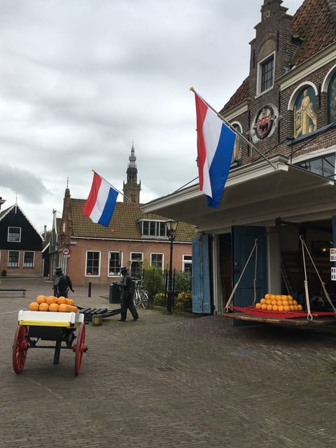 Zaanse Schans: Windmills, Clogs & Cheese by Electric Scooter - Arriving at Zaanse Schans