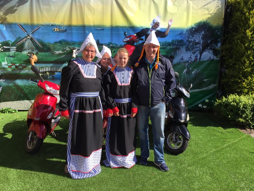 Zaanse Schans: Windmills, Clogs & Cheese by Electric Scooter - Weather, clothing, and comfort